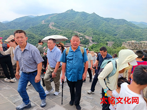 20220302李月桂菊102岁！老公交通员赵汝福做馄饨为名.jpg
