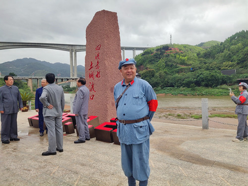2022年9月12日湖南省娄底双峰县烈士公园1_副本.jpg